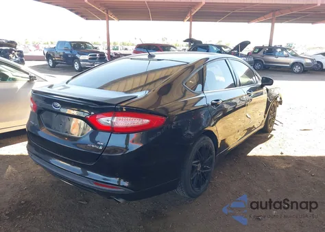 2013 Ford Fusion Hybrid Se z USA, uszkodzony, nr VIN 3FA6P0LU6DR267739